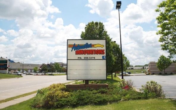 4730 Elmore Ave, Davenport, IA 52807